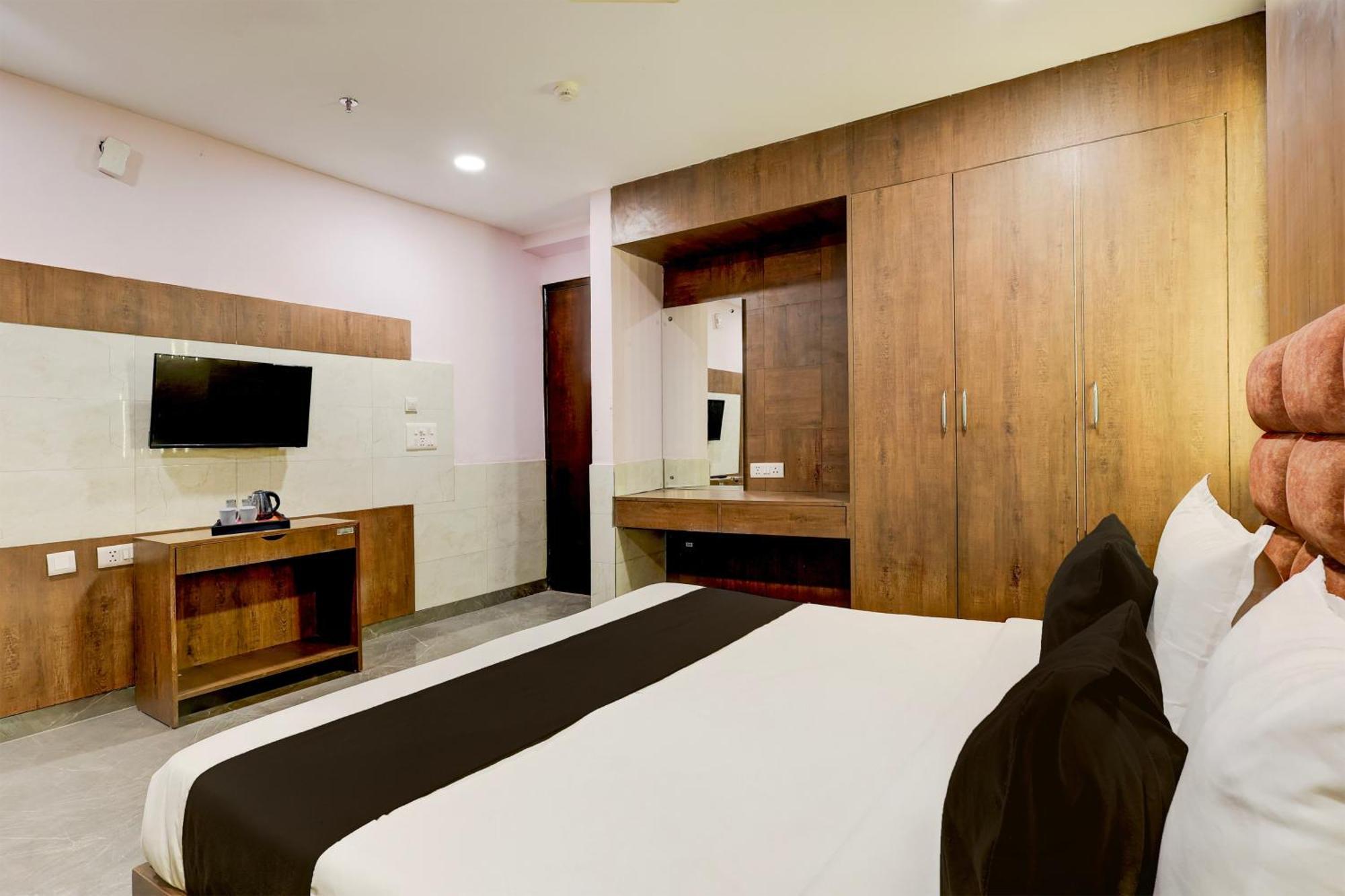 Super Hotel O Alipur Narela Εξωτερικό φωτογραφία